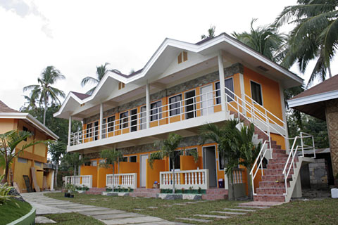 Coconut Palms Resort