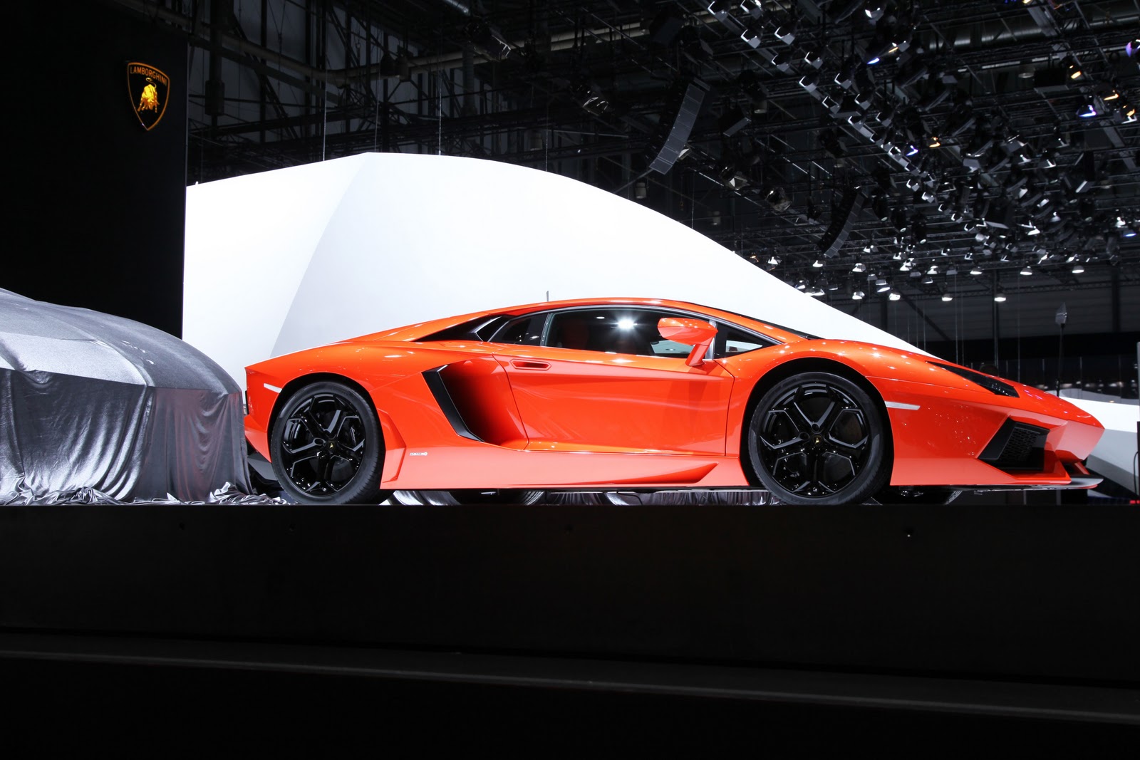 Lamborghini Aventador Wallpaper For Windows 7