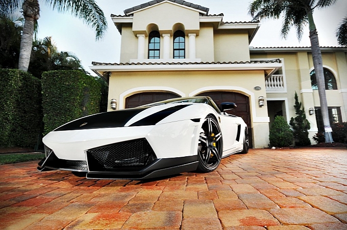Lamborghini Gallardo Black And White